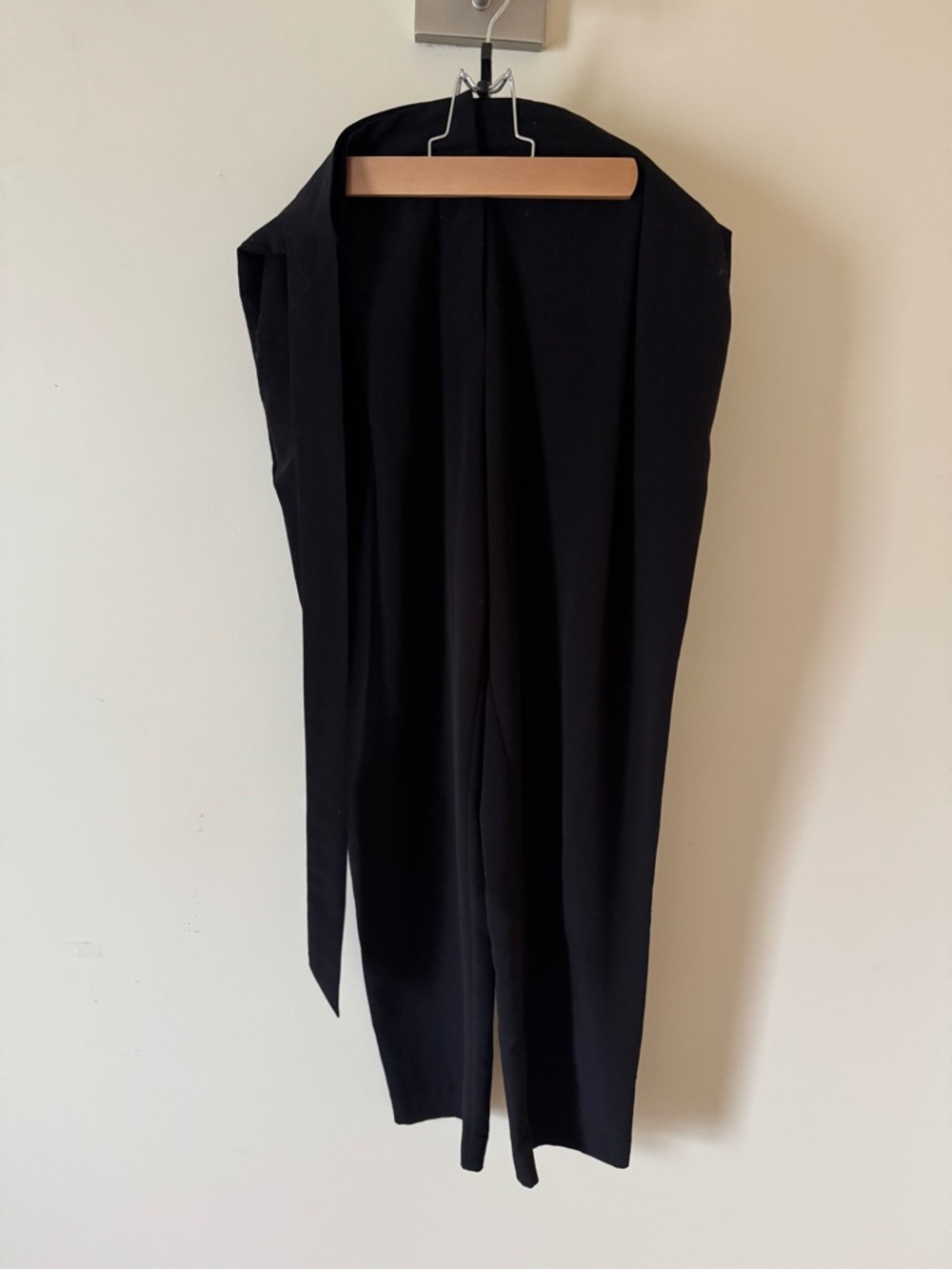 Halston Heritage Black Structured Waistband Pants